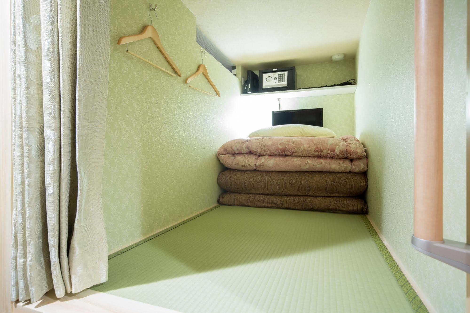 Hostel Wasabi Nagoya Ekimae Exterior photo